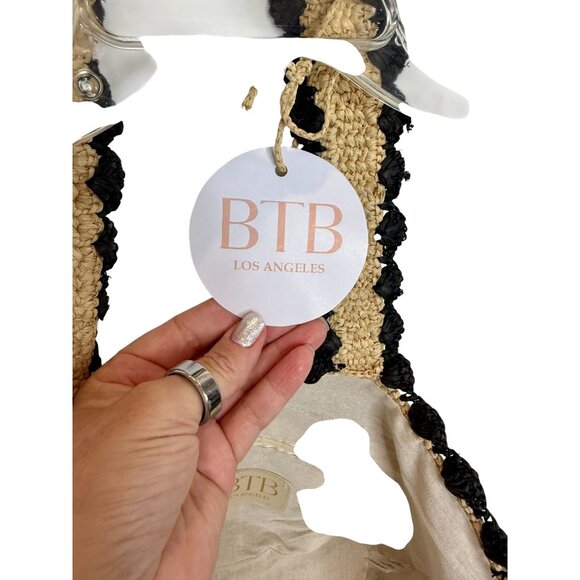 BTB Los Angeles Black Trim Odesa Tote NWT - Picture 8 of 9